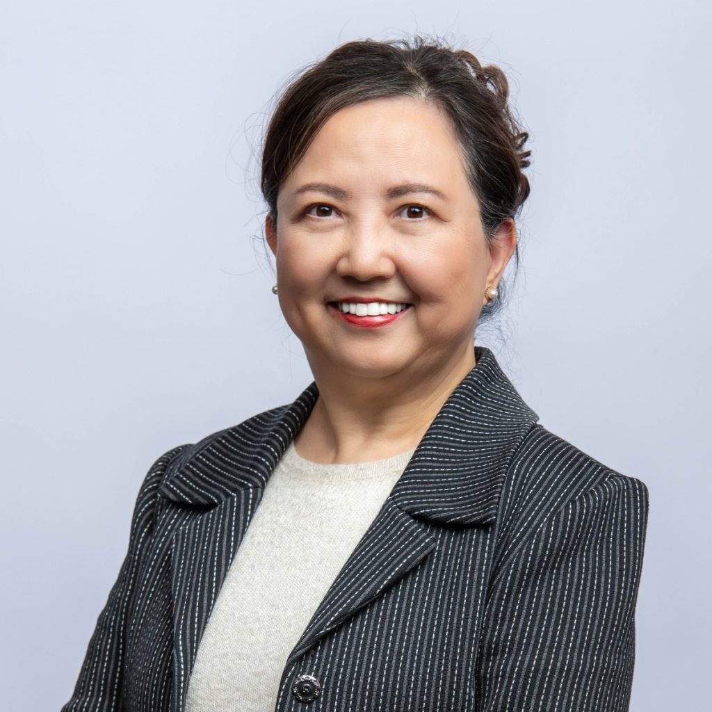 Executive_Headshot_Janna Chu